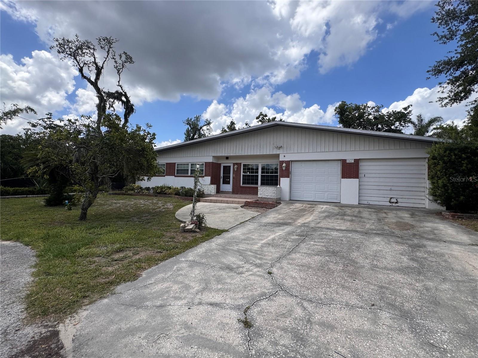 Image 3 of 70 For 5627 Oakland Drive