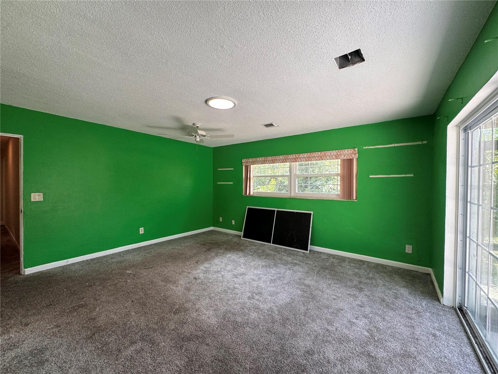 Image 33 of 70 For 5627 Oakland Drive