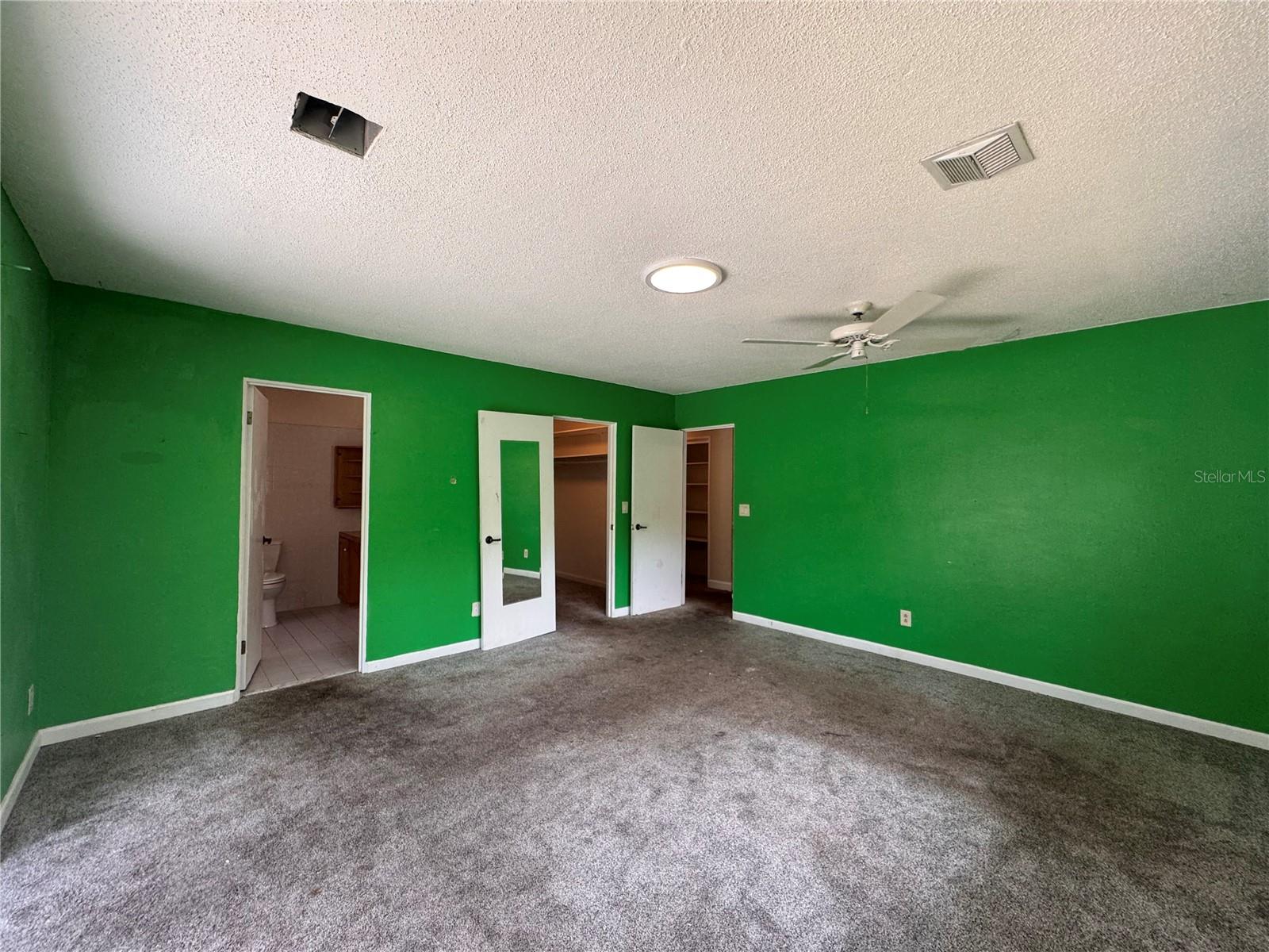 Image 34 of 70 For 5627 Oakland Drive