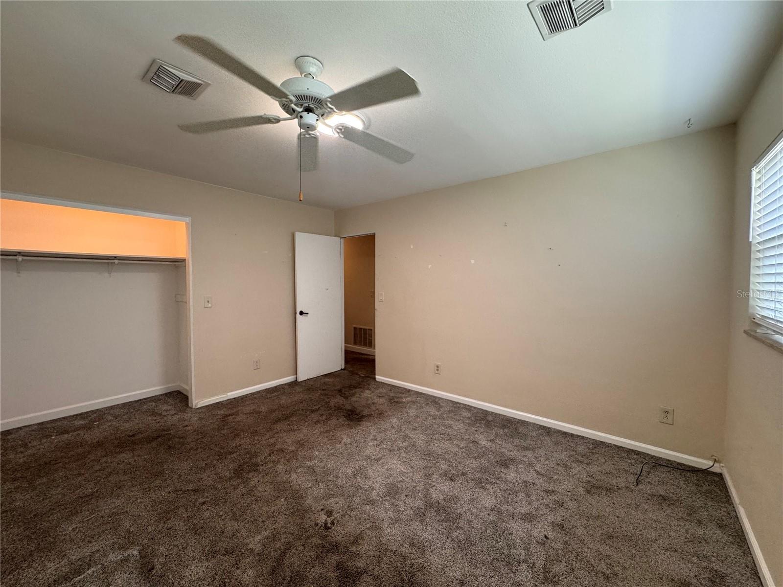 Image 49 of 70 For 5627 Oakland Drive