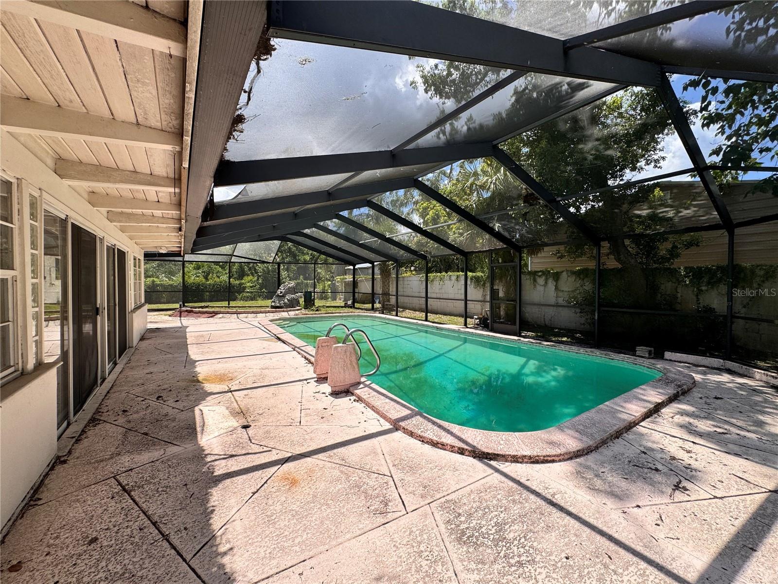 Image 62 of 70 For 5627 Oakland Drive