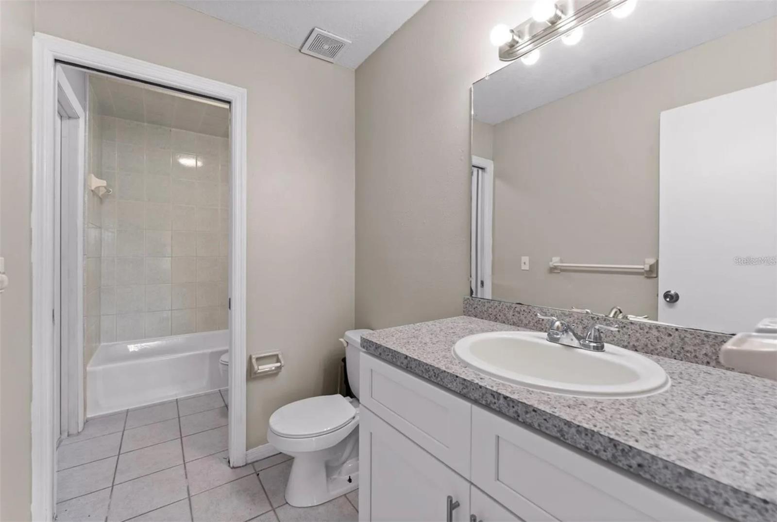 Image 12 of 13 For 4416 Highland Lane