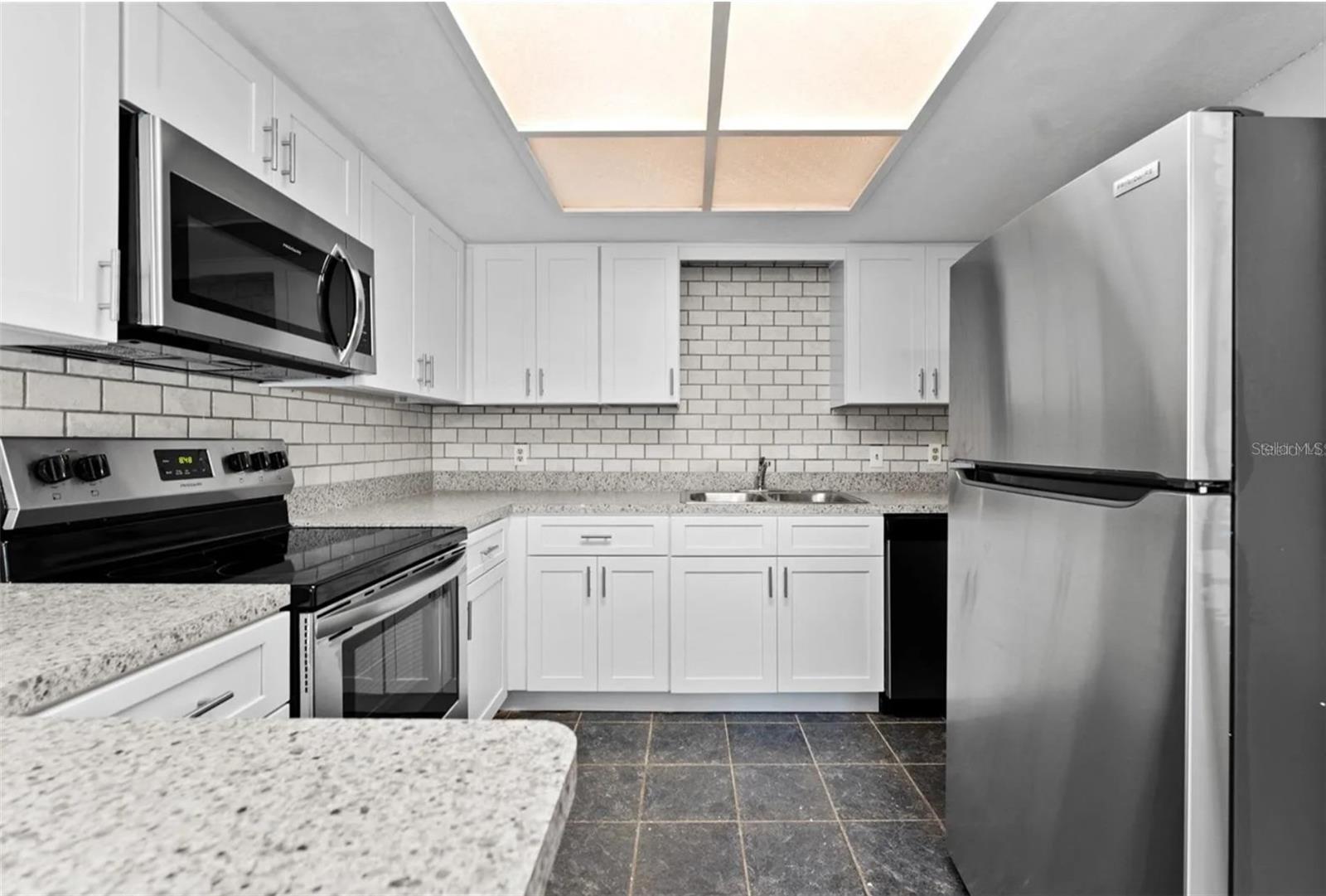 Image 6 of 13 For 4416 Highland Lane