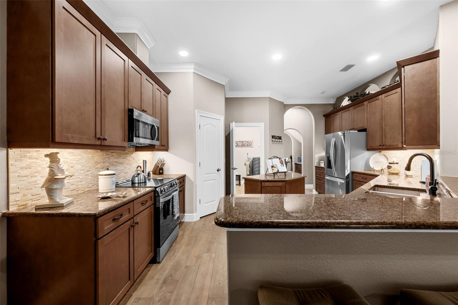 Image 19 of 59 For 1462 Palm Bay Court