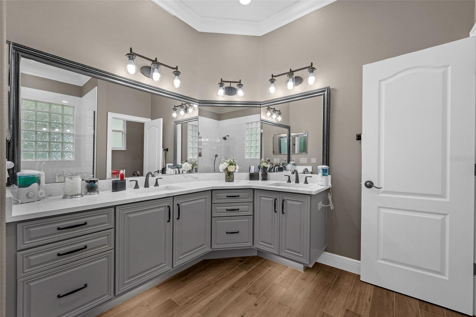 Image 25 of 59 For 1462 Palm Bay Court