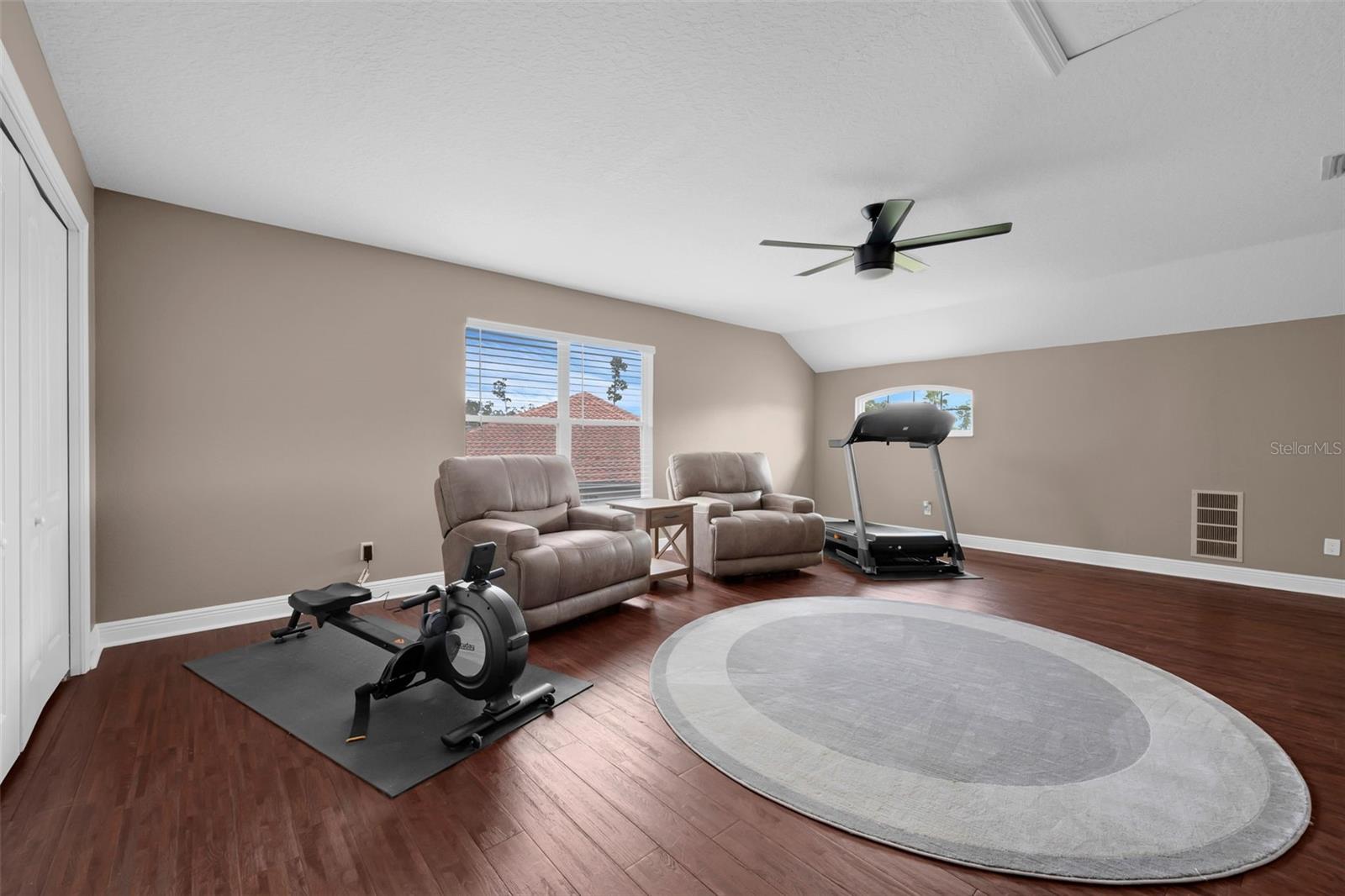 Image 36 of 59 For 1462 Palm Bay Court