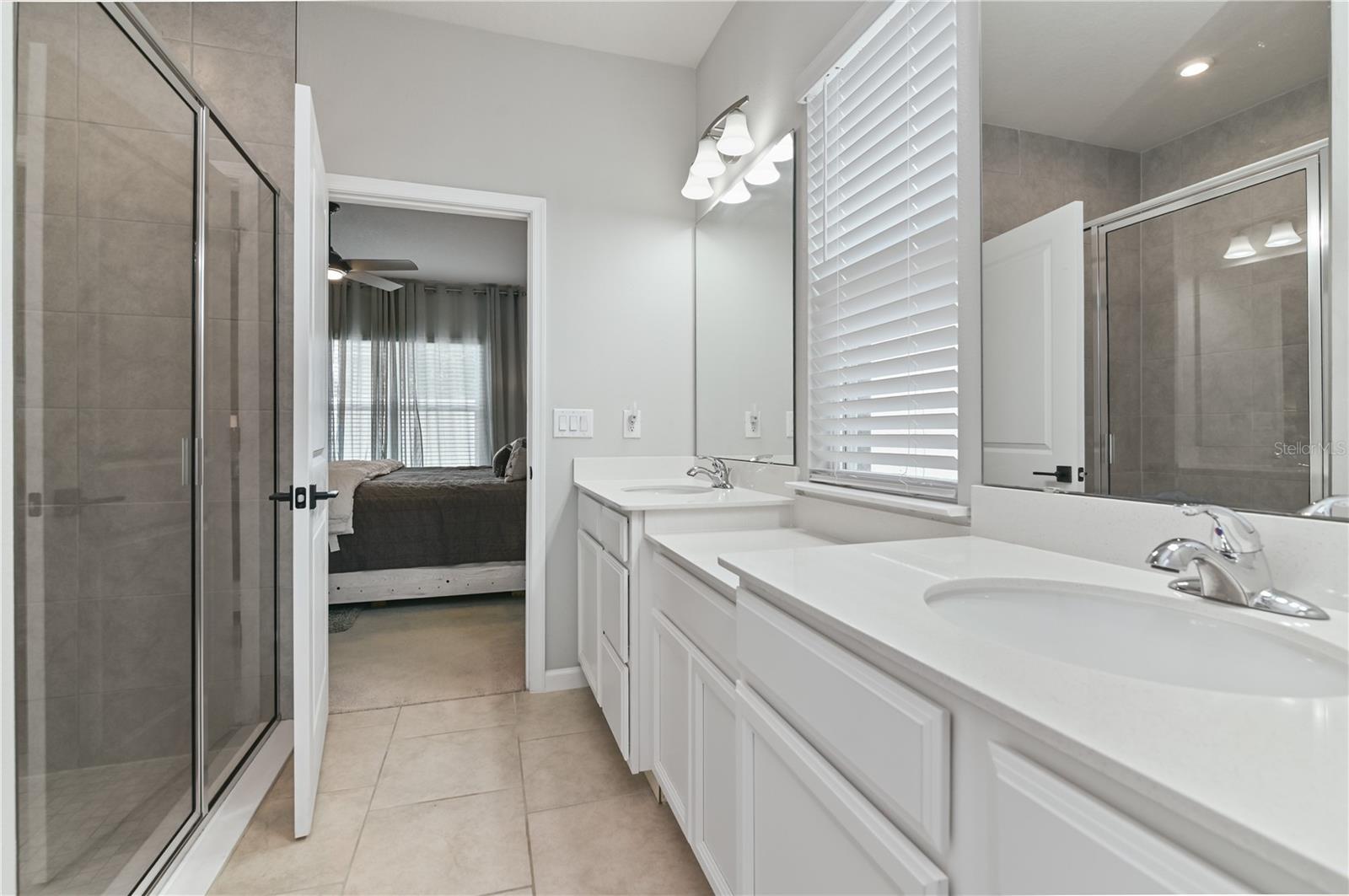 Image 43 of 90 For 410 Winter Bliss Ln