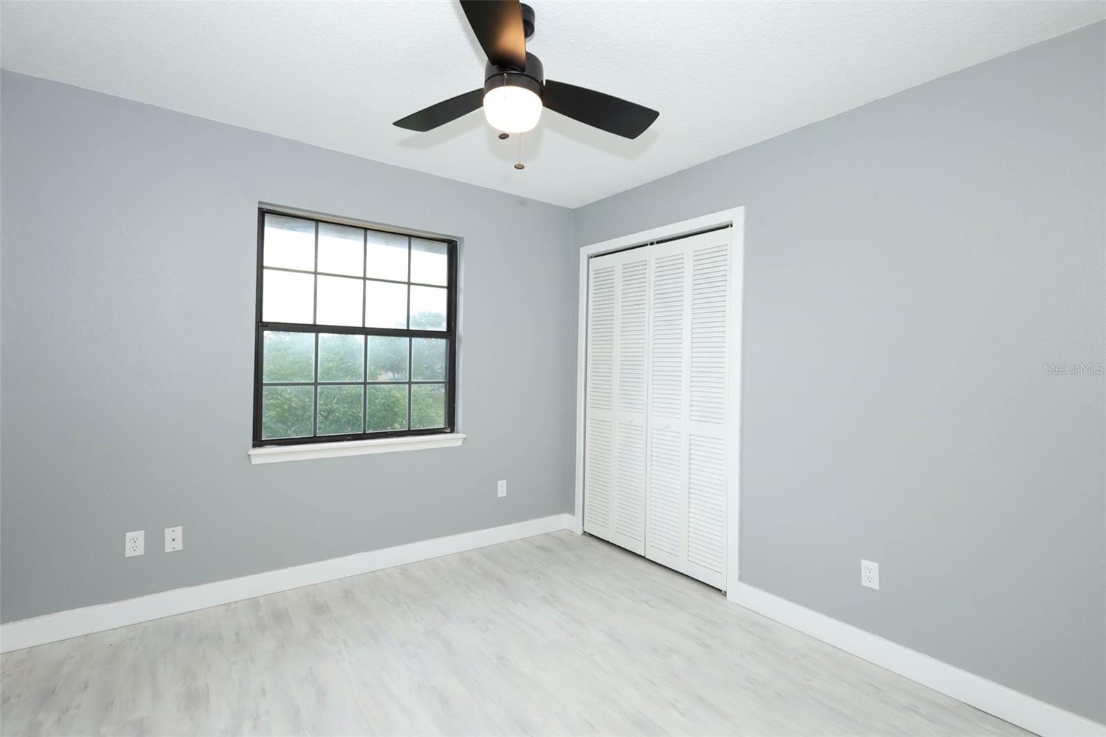 Image 29 of 47 For 2304 Harding Circle
