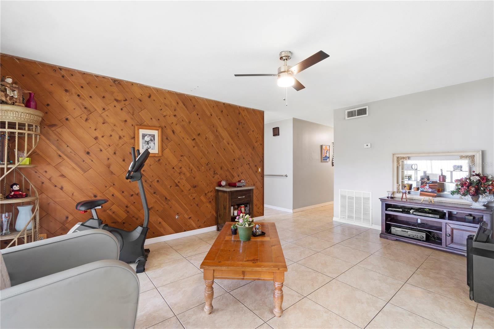 Image 15 of 35 For 7022 Talbot Drive