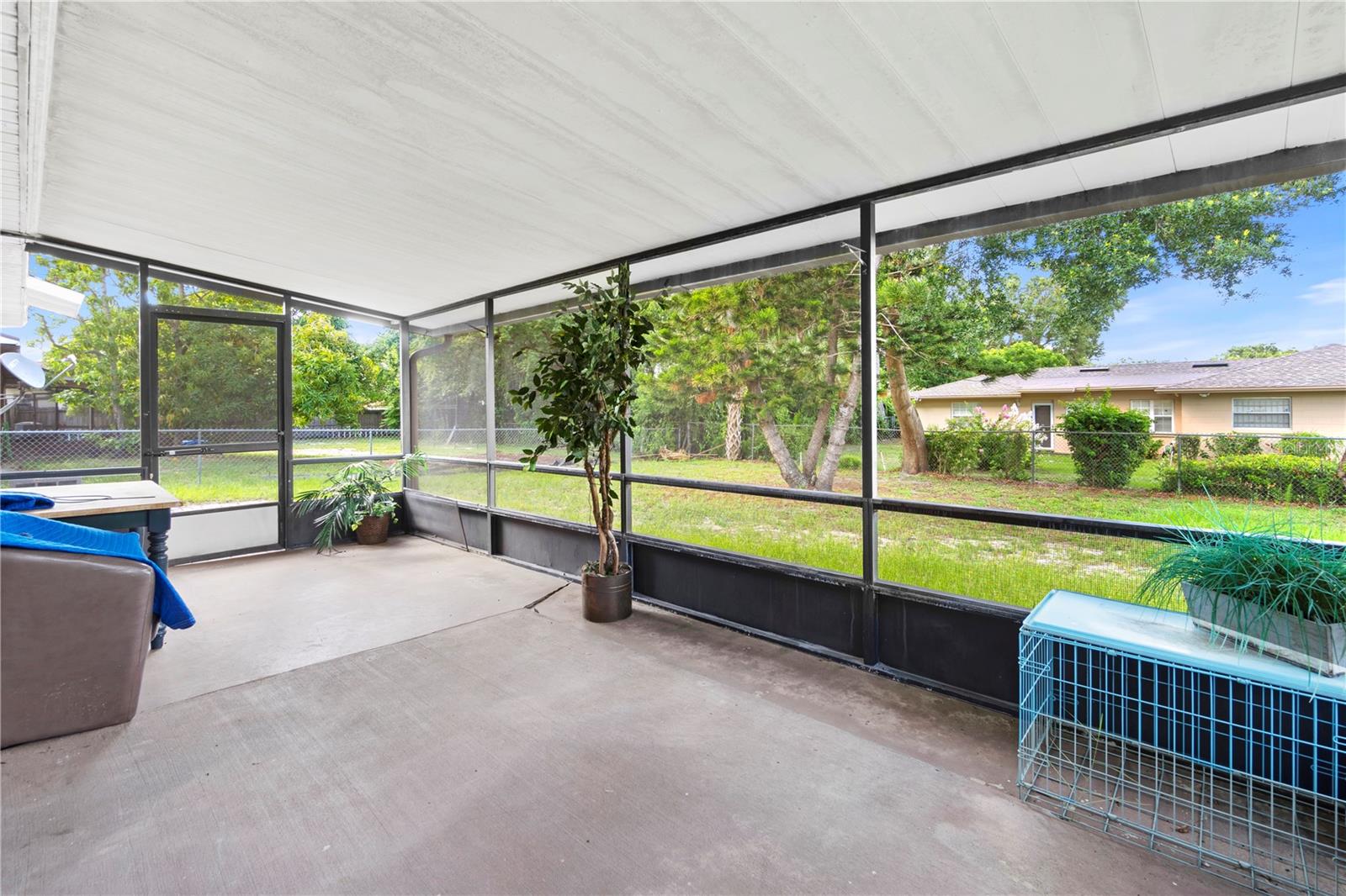 Image 23 of 35 For 7022 Talbot Drive