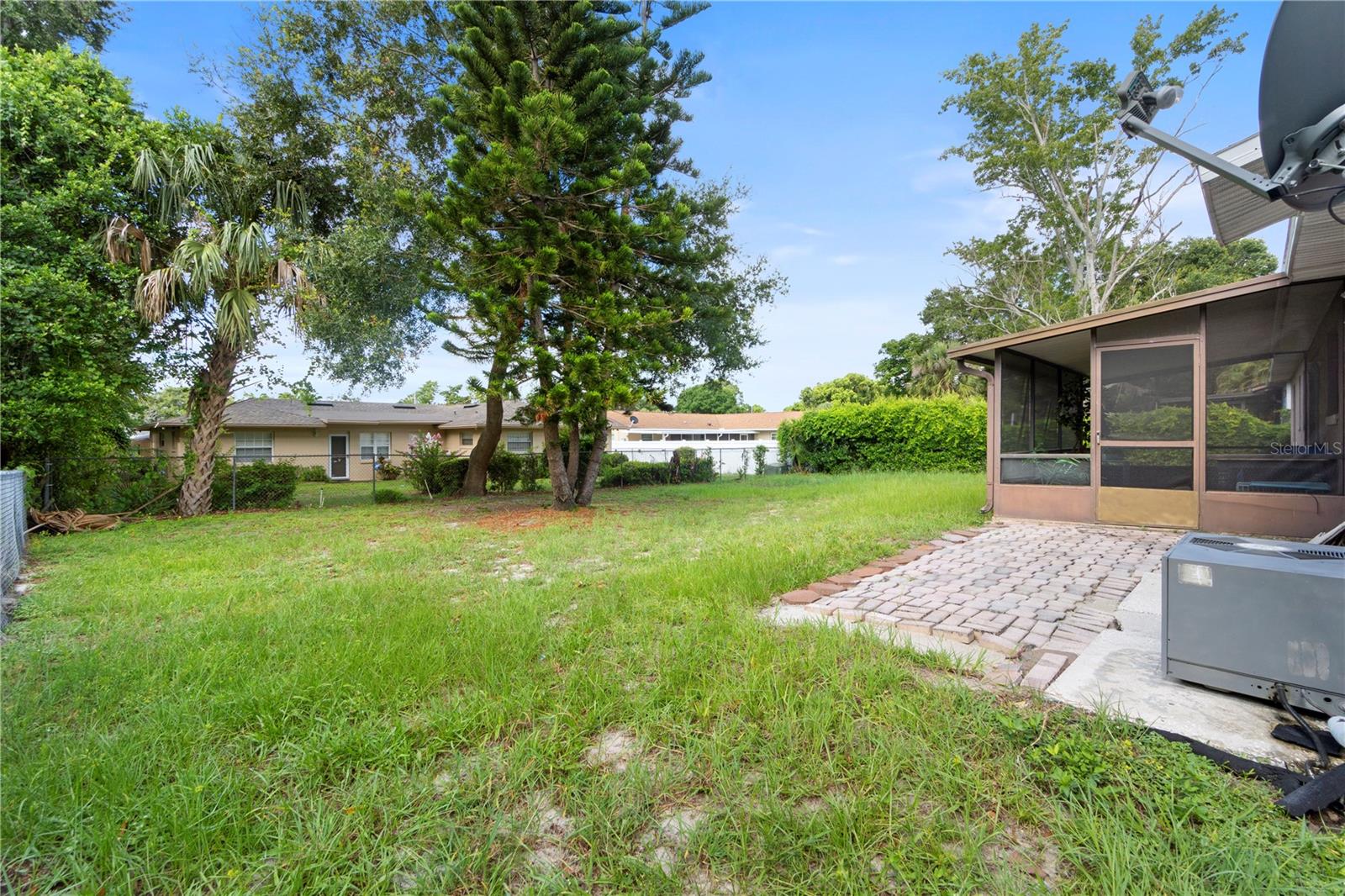Image 26 of 35 For 7022 Talbot Drive