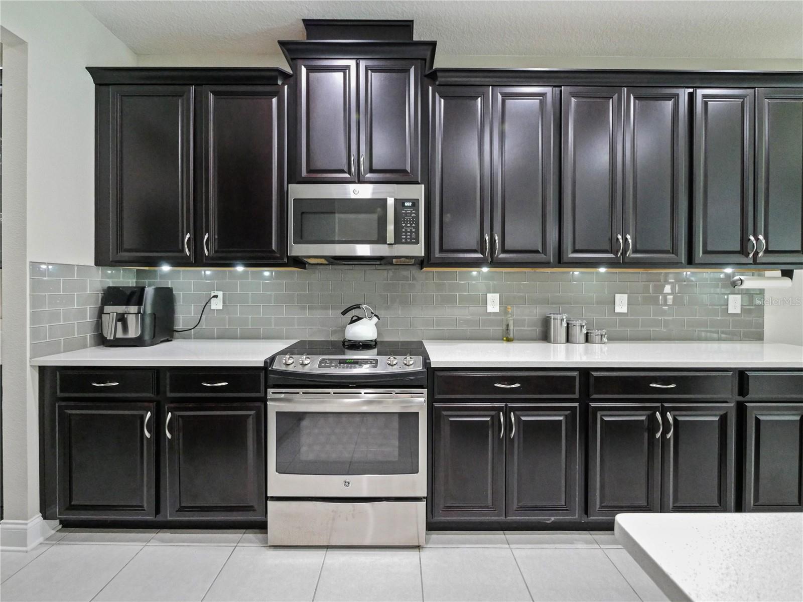 Image 12 of 49 For 2621 Peony Drive