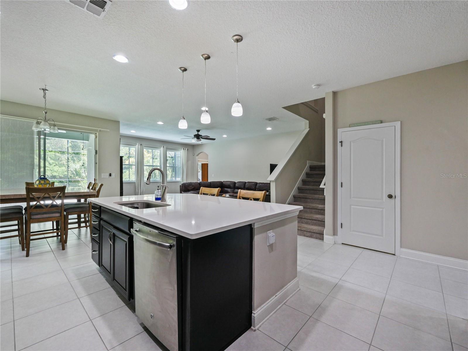 Image 16 of 49 For 2621 Peony Drive