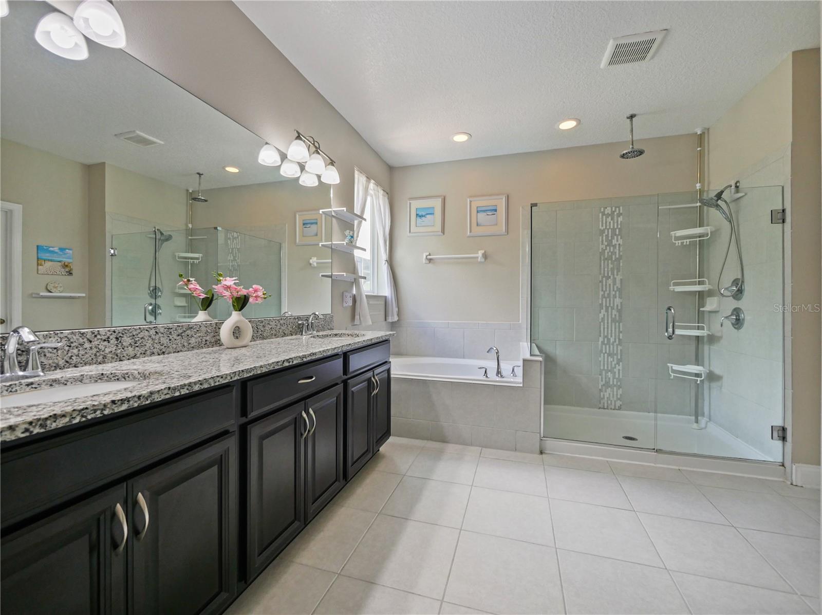 Image 25 of 49 For 2621 Peony Drive