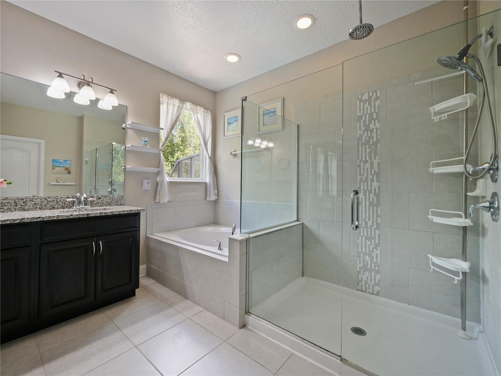 Image 26 of 49 For 2621 Peony Drive