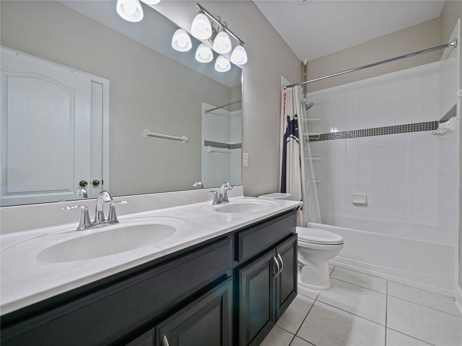 Image 35 of 49 For 2621 Peony Drive