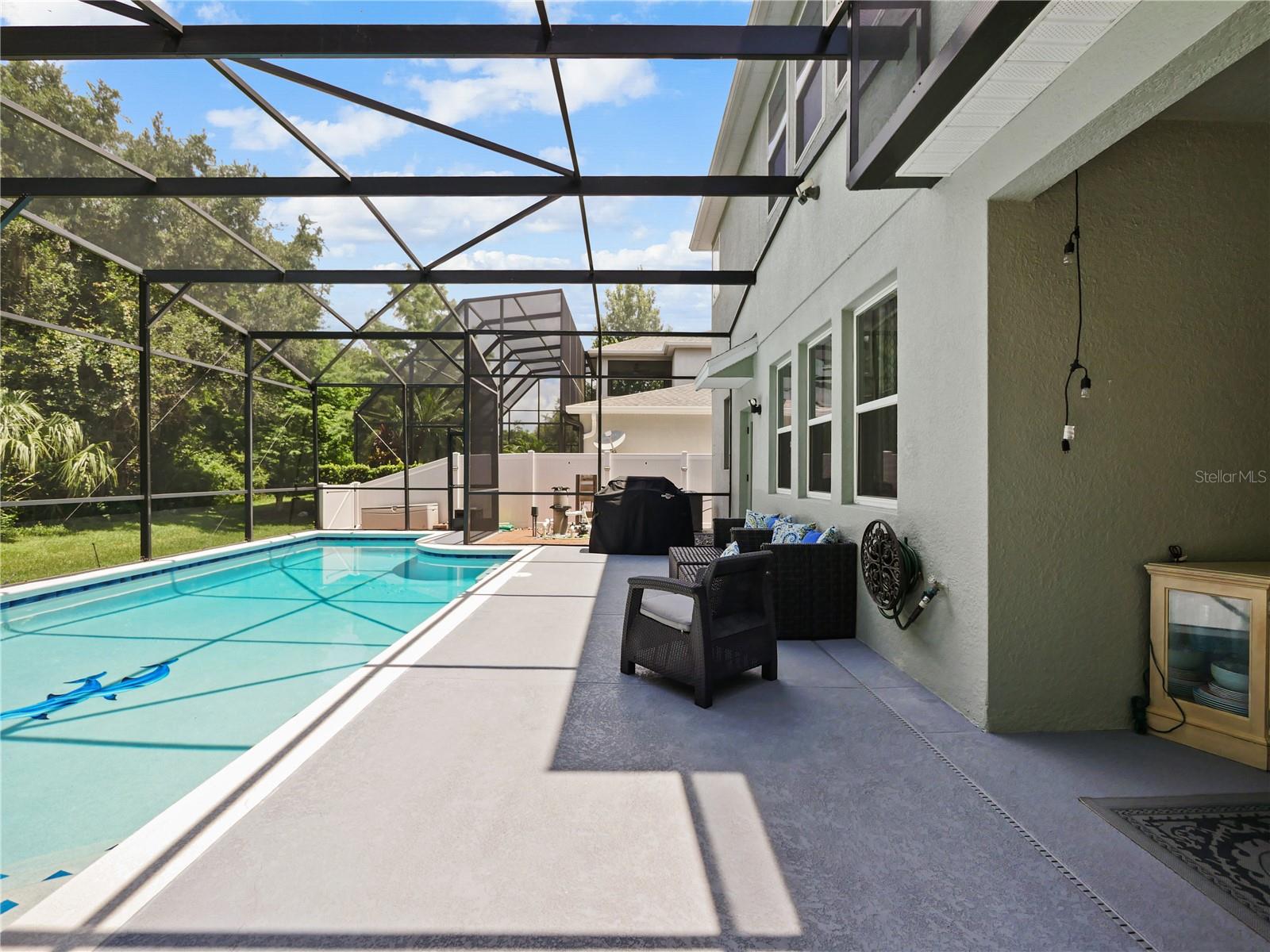Image 43 of 49 For 2621 Peony Drive
