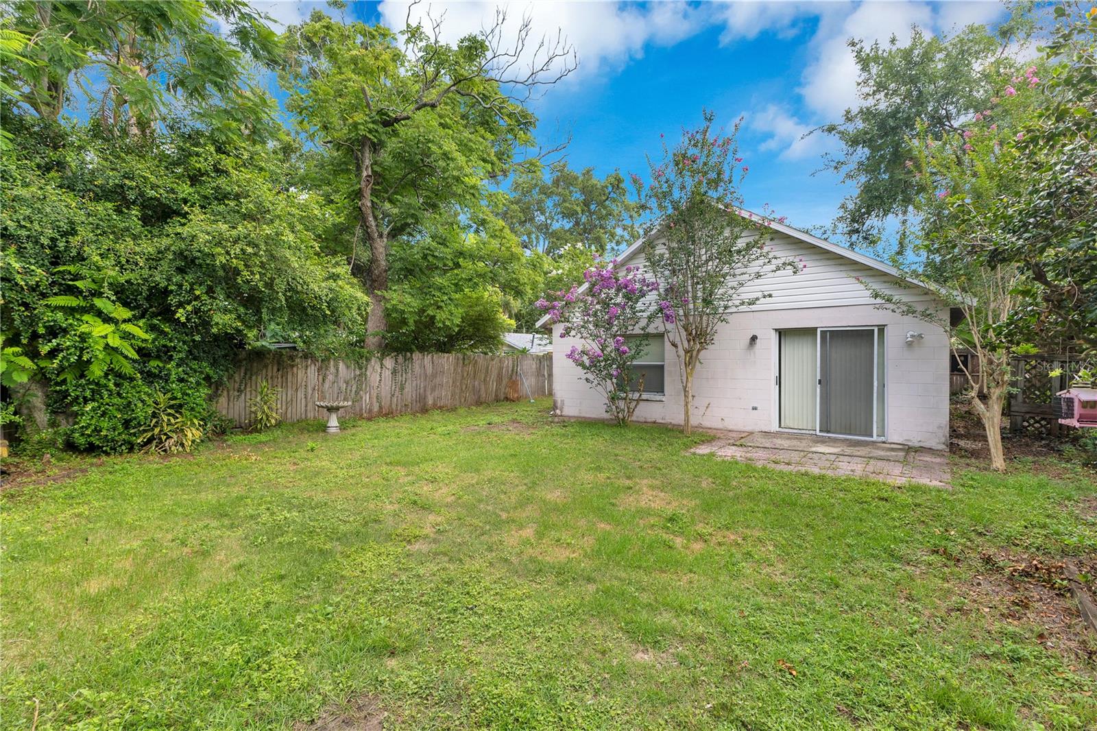 Image 12 of 15 For 2024 Grant Avenue