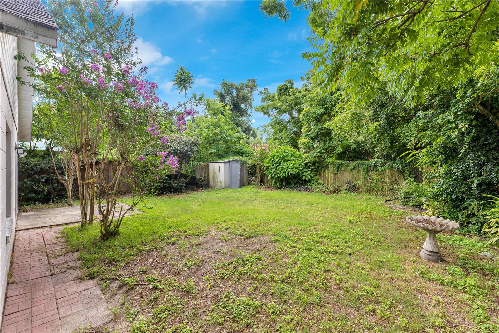 Image 14 of 15 For 2024 Grant Avenue