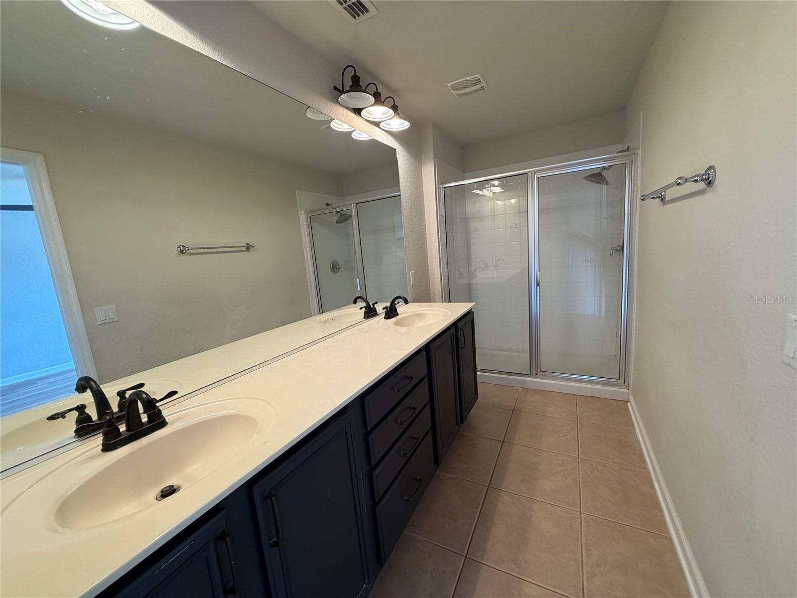 Image 11 of 43 For 7722 Fairgrove Avenue