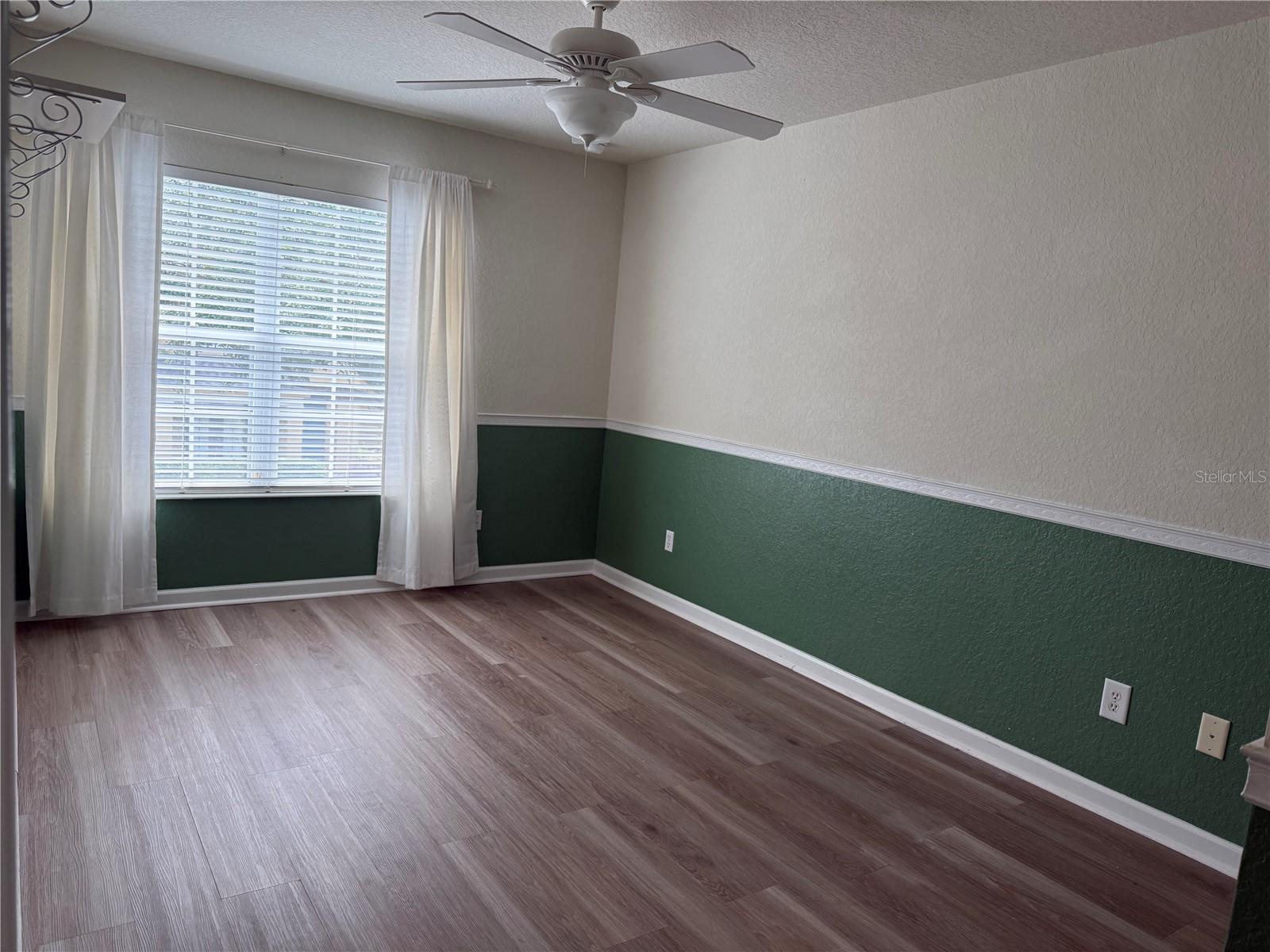 Image 21 of 43 For 7722 Fairgrove Avenue