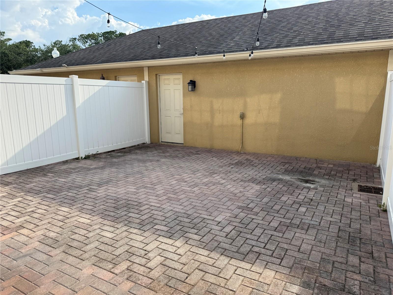 Image 31 of 43 For 7722 Fairgrove Avenue