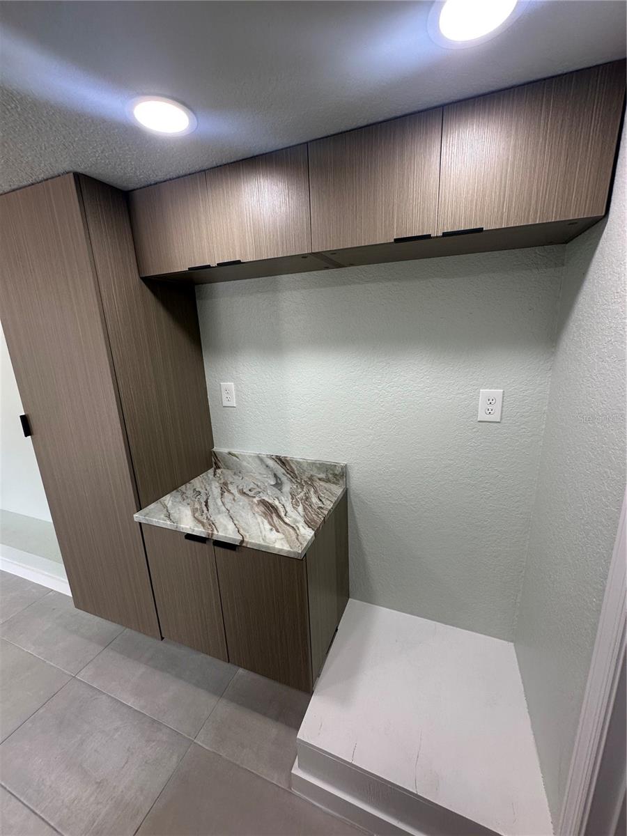 Image 41 of 70 For 610 Cypress Avenue