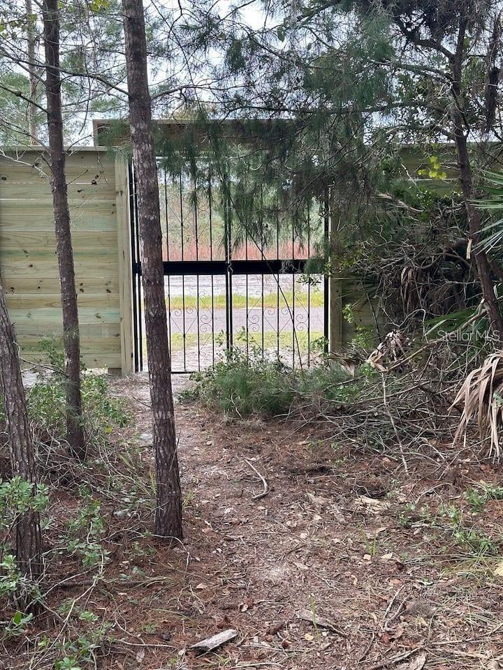 Image 65 of 70 For 610 Cypress Avenue