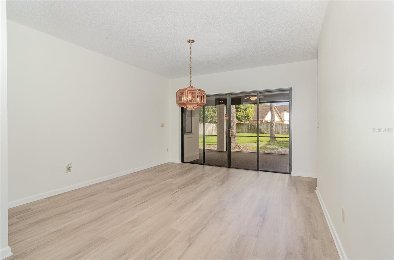 Image 14 of 31 For 1424 Mt Laurel Drive