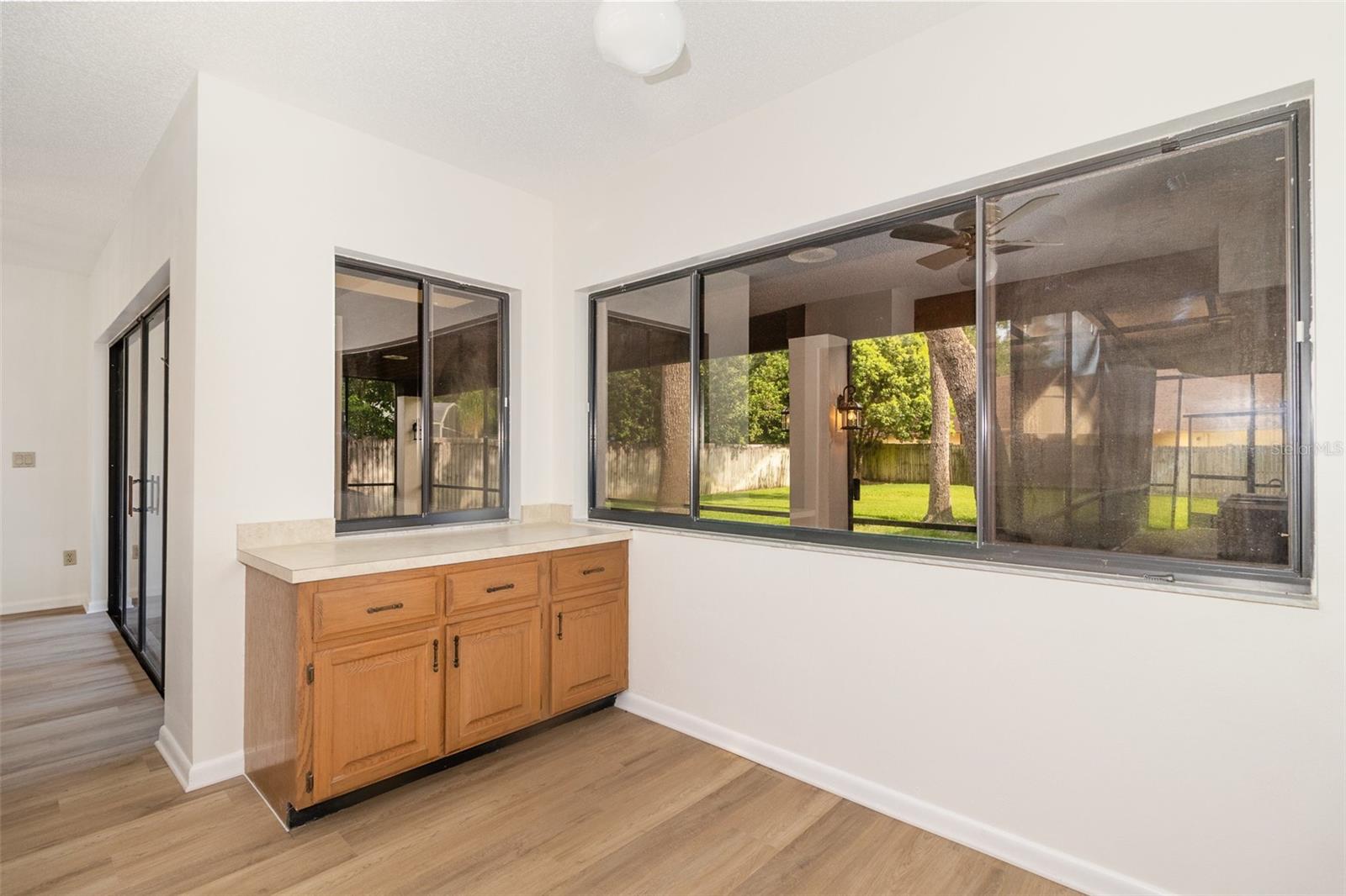 Image 6 of 31 For 1424 Mt Laurel Drive