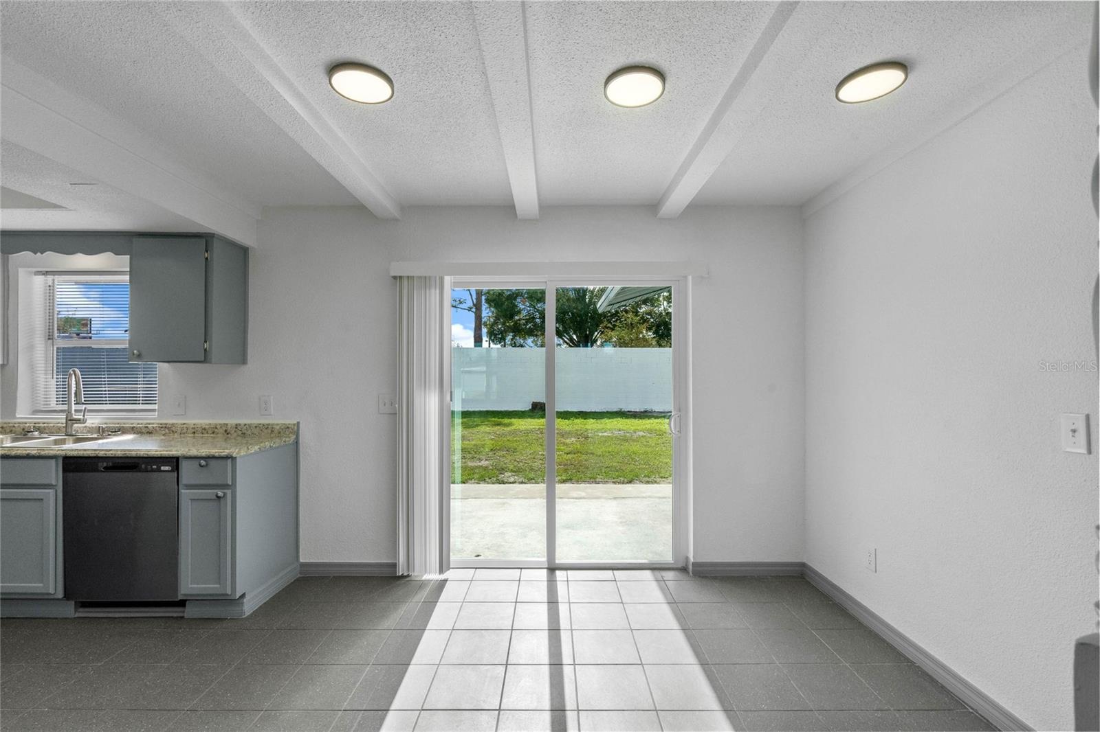 Image 5 of 14 For 7132 Leighton Way