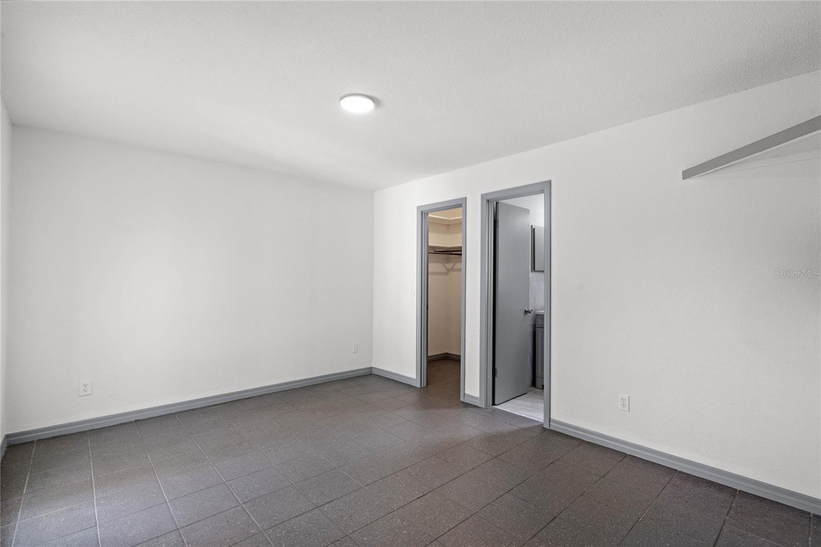 Image 8 of 14 For 7132 Leighton Way