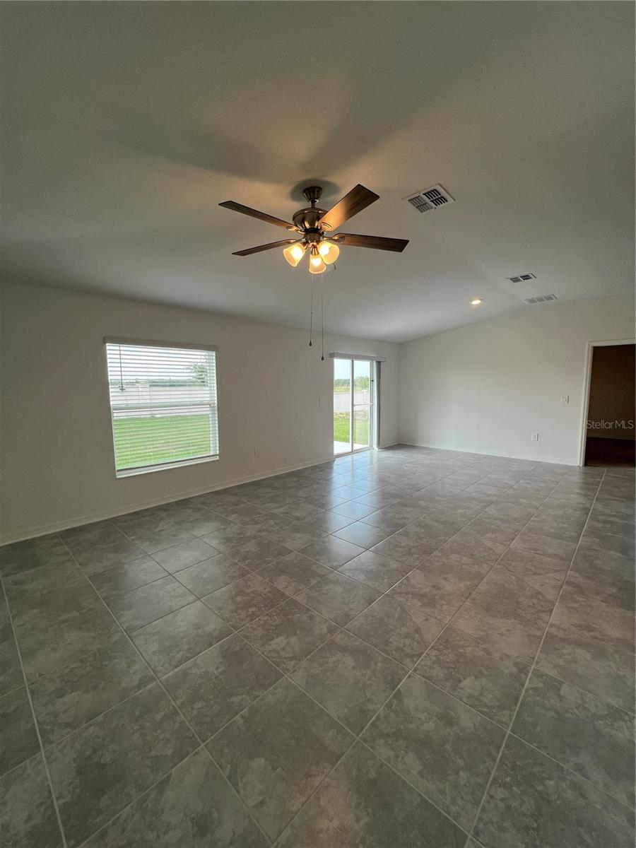 Image 12 of 40 For 688 Silver Palm Drive