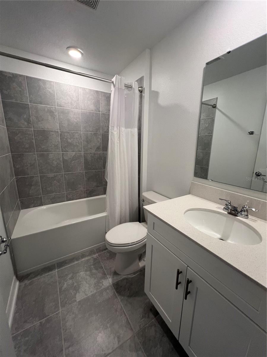 Image 14 of 40 For 688 Silver Palm Drive