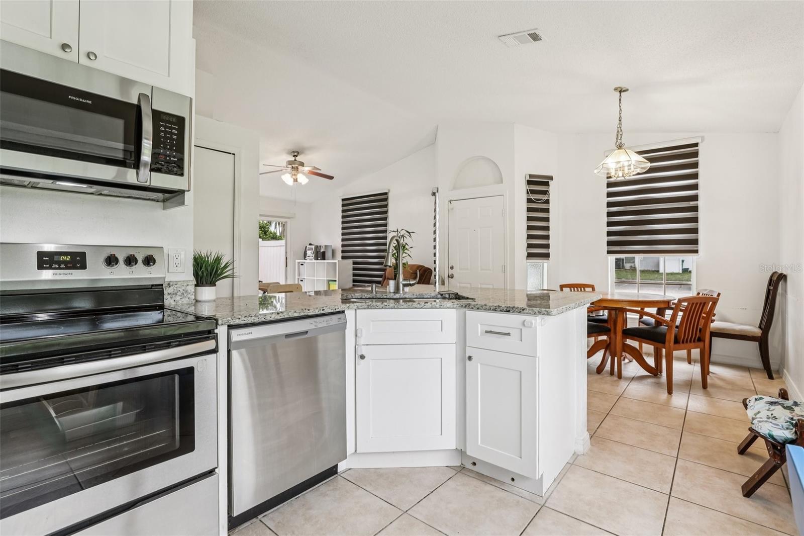 Image 10 of 23 For 298 San Gabriel Street