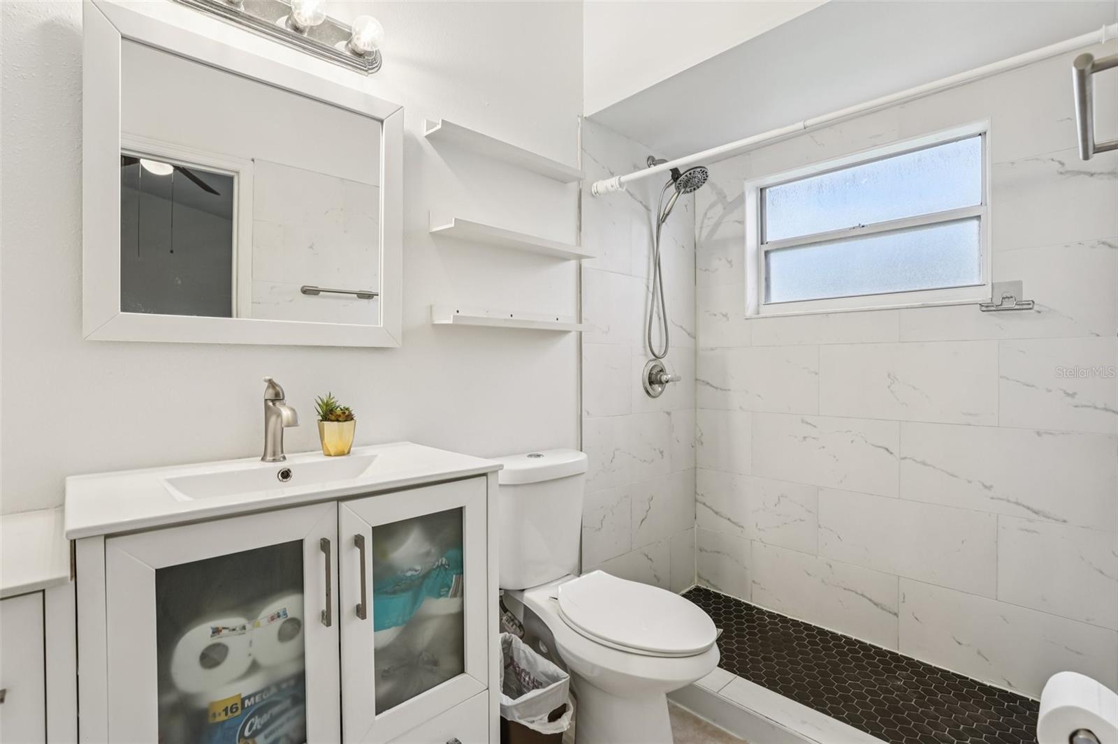Image 15 of 23 For 298 San Gabriel Street