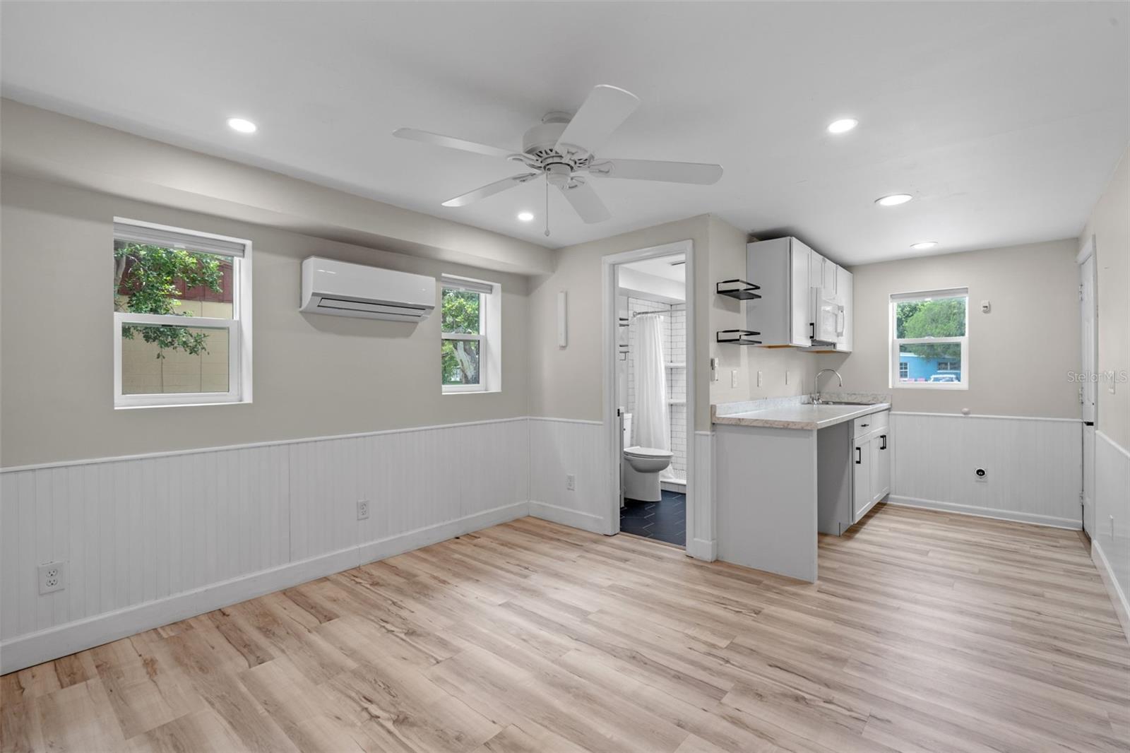 Image 16 of 34 For 5938 Mimosa Drive