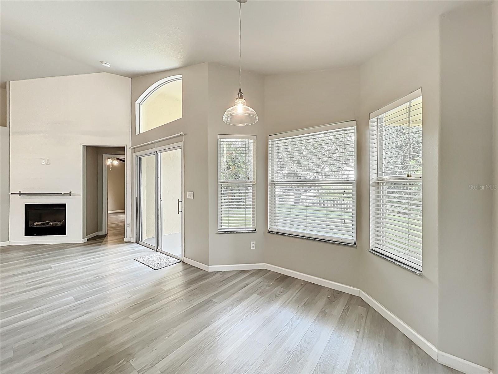 Image 14 of 53 For 6677 Cherry Grove Circle