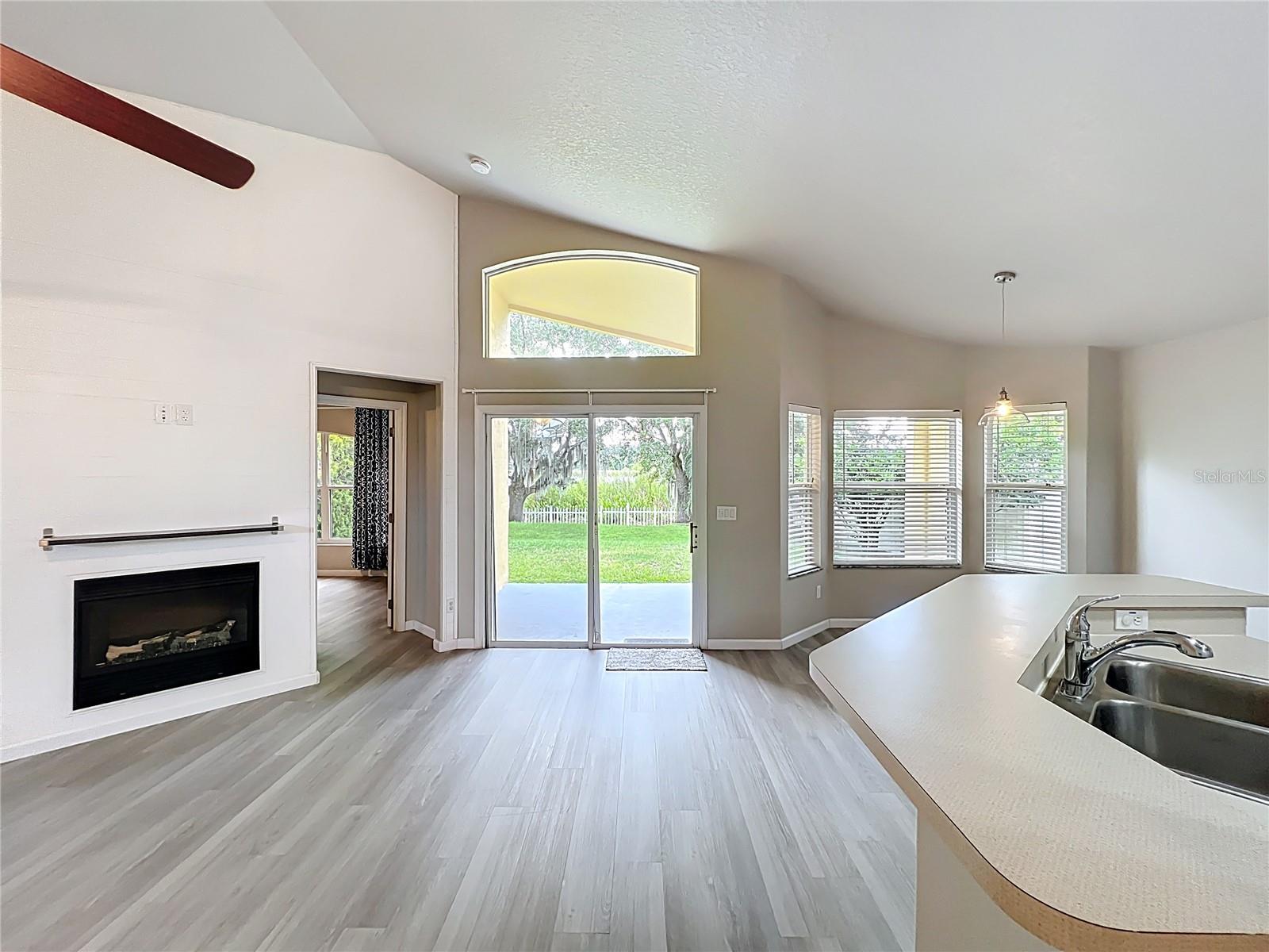 Image 16 of 53 For 6677 Cherry Grove Circle