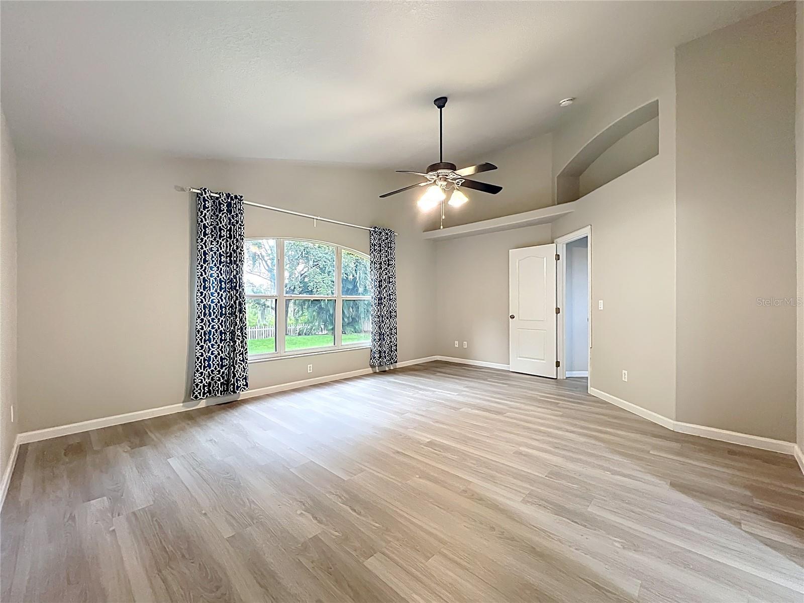 Image 34 of 53 For 6677 Cherry Grove Circle