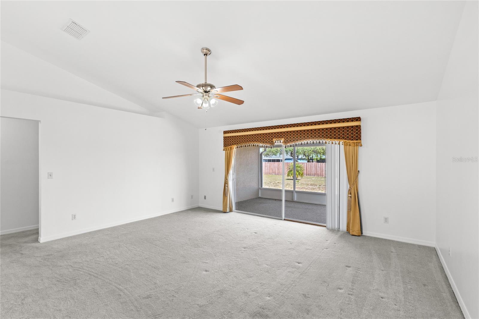Image 16 of 38 For 608 Hatchwood Drive