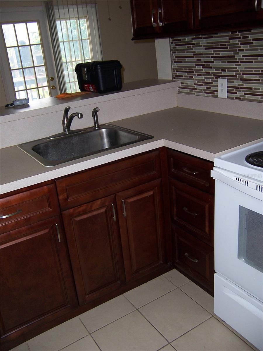 Image 2 of 13 For 455 Wymore Road 202
