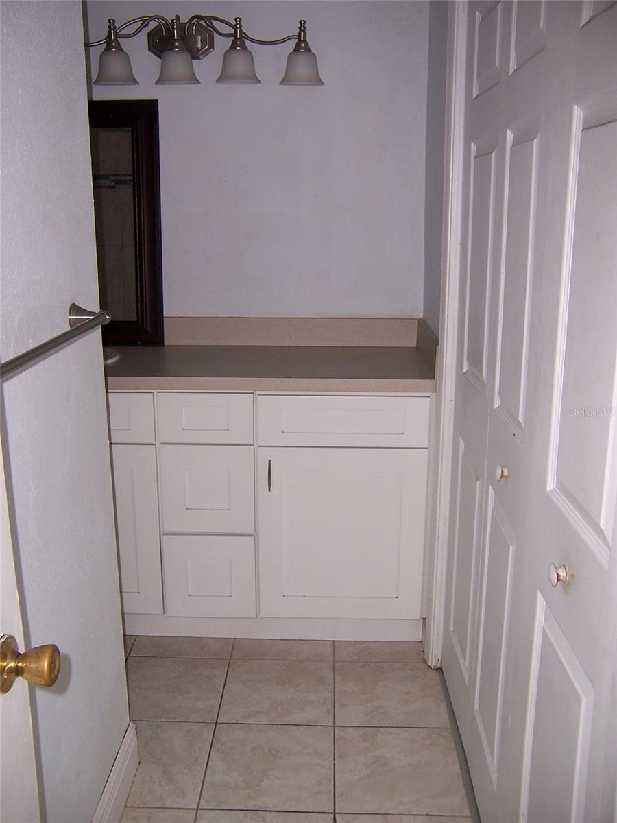 Image 6 of 13 For 455 Wymore Road 202