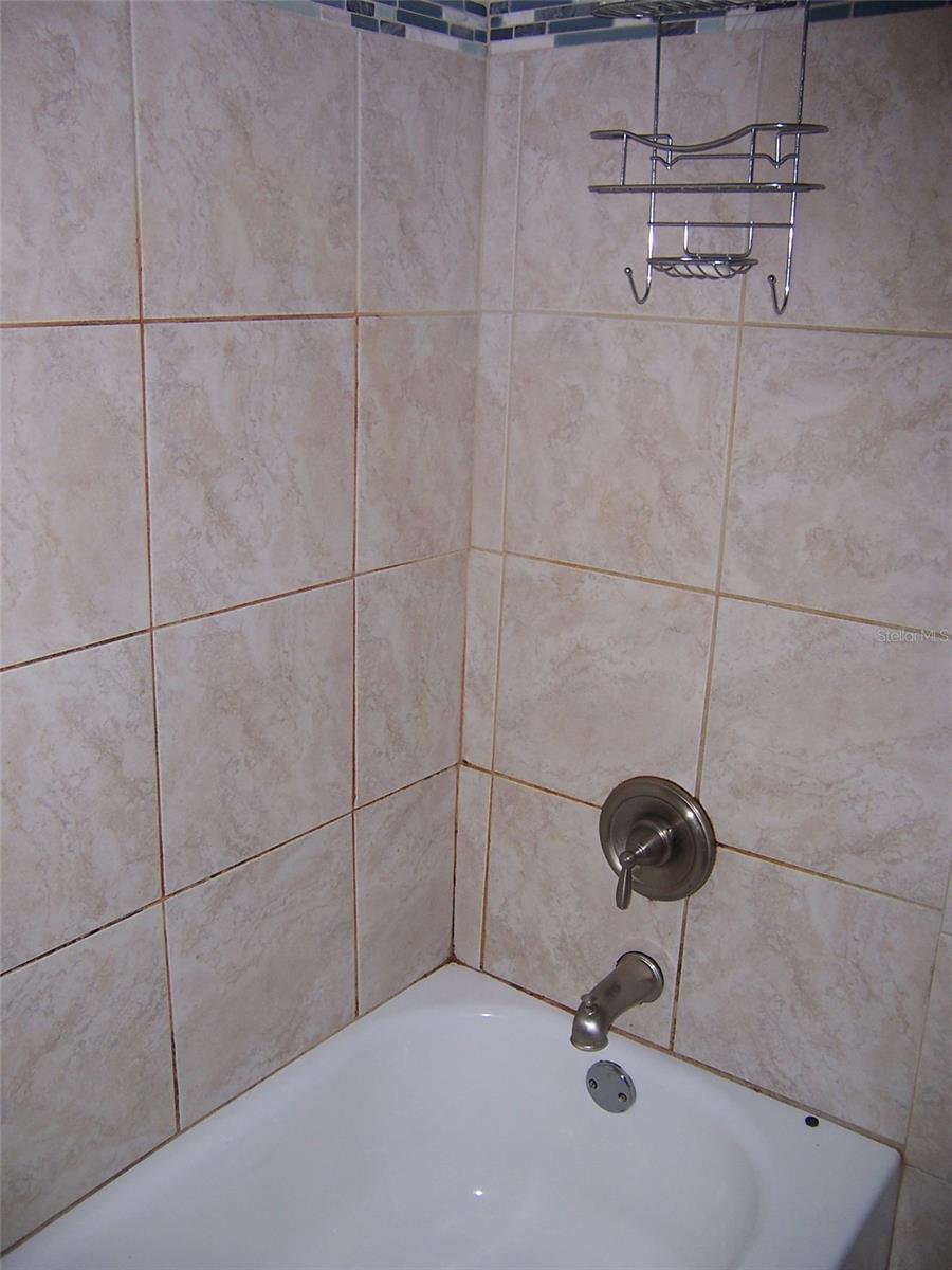 Image 7 of 13 For 455 Wymore Road 202