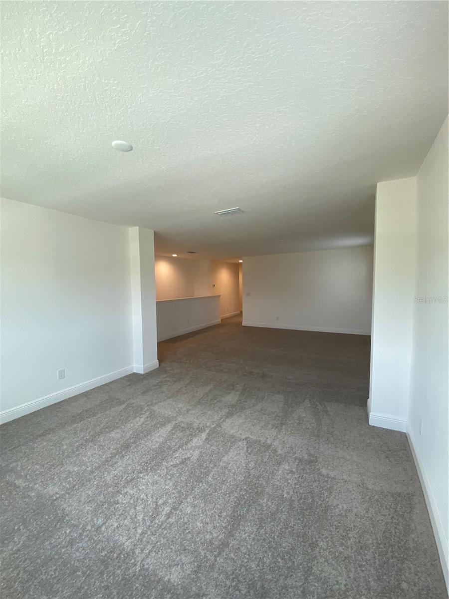 Image 6 of 17 For 7962 Syracuse Drive