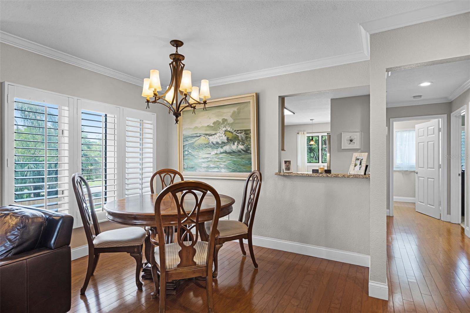 Image 7 of 21 For 538 Par Street 538