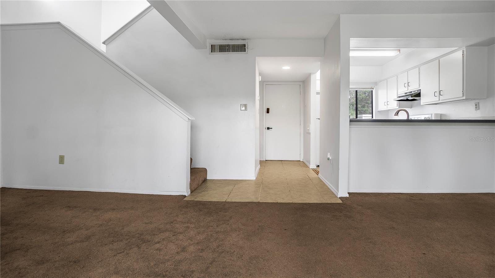 Image 12 of 25 For 316 Scottsdale Square 316