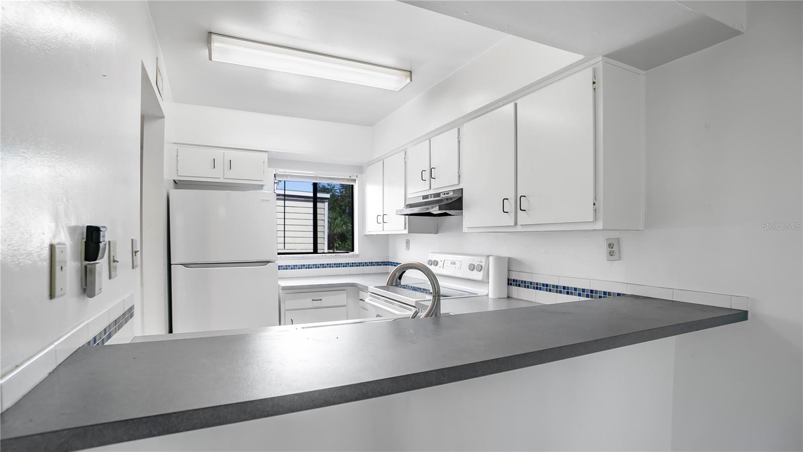 Image 3 of 25 For 316 Scottsdale Square 316