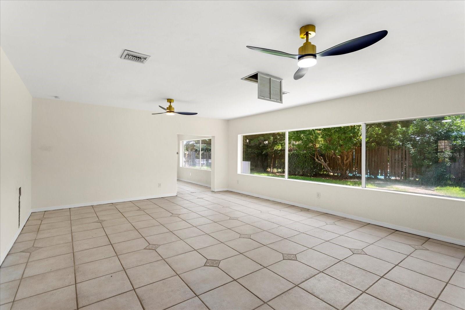 Image 21 of 44 For 105 John Anderson Drive