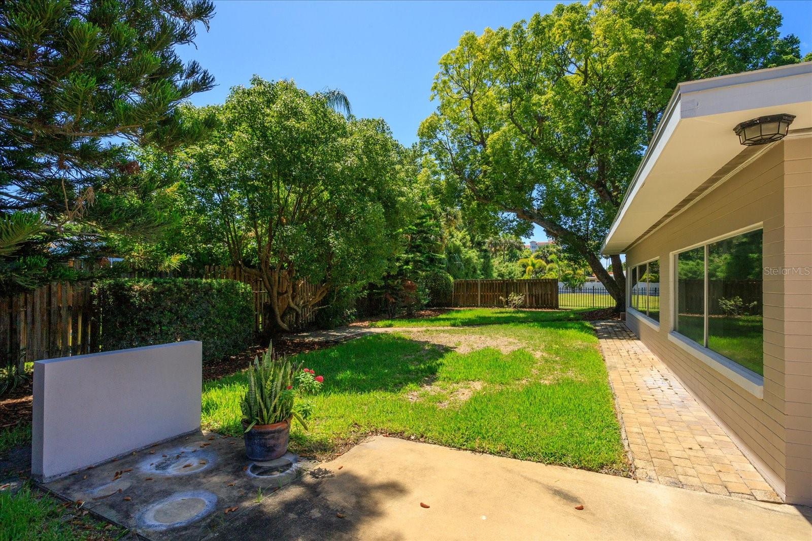 Image 40 of 44 For 105 John Anderson Drive
